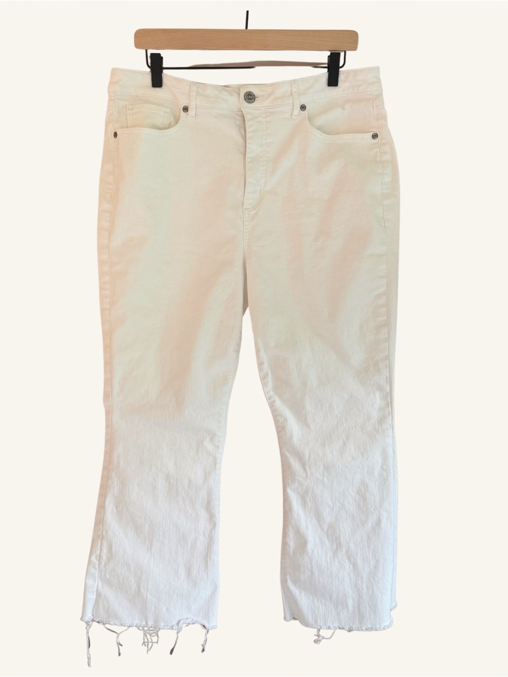 LOFT Curvy High Waist Kick Crop White Raw Hem Jeans Size 14 / 32